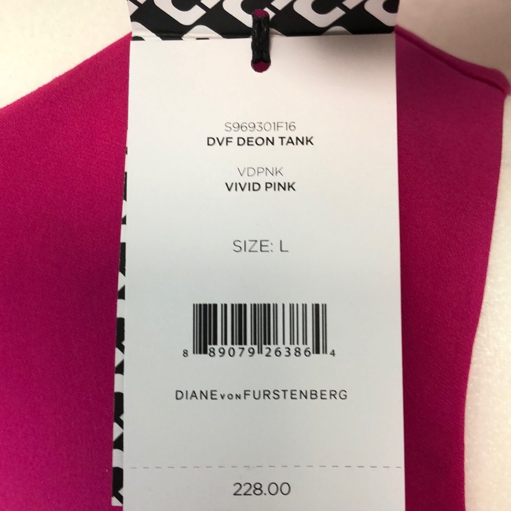 Gorgeous Diane Von Furstenberg sleeveless blouse - Picture 2 of 7